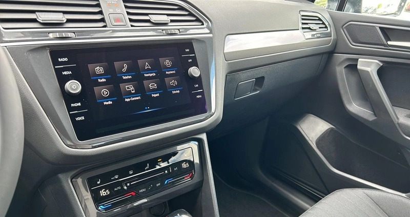 Volkswagen Tiguan Allspace cena 176760 przebieg: 1, rok produkcji 2024 z Dzierżoniów małe 232
